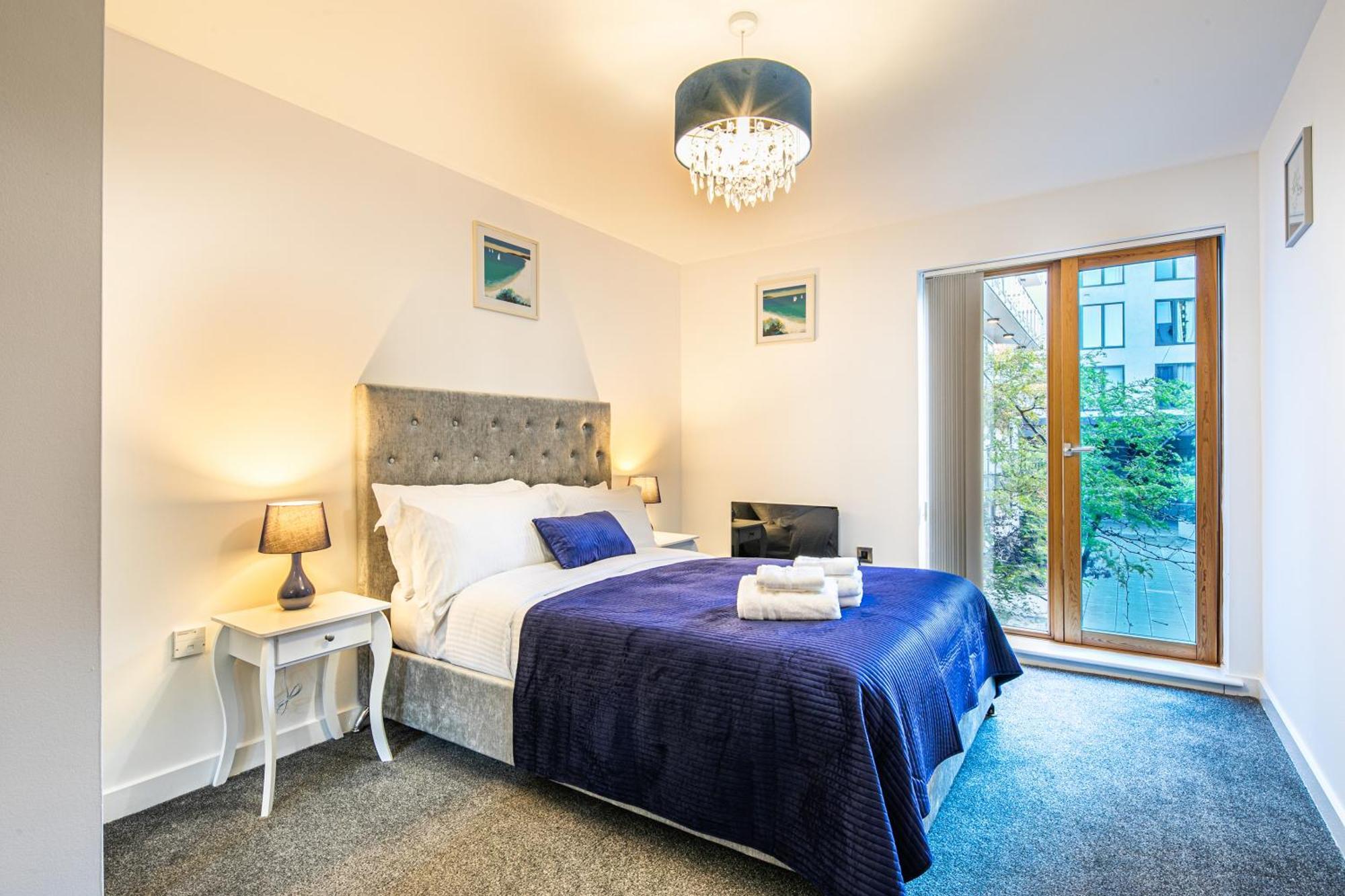 Stylish 2 Bed Apt 18 - City Centre, Free Parking, Espresso Machine & Netflix - Hosted By Stay Host Save Sheffield Bagian luar foto